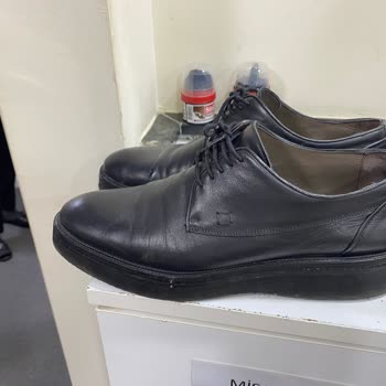 Yanlış Üretilen Ayakkabı Ve İlgisiz Müşteri Hizmetleri