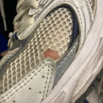 New Balance Ayakkabımda Üretim Hatası Ve Reddedilen Değişim Talebi