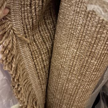 Yanlış Renk Halı Ve Geciken Ücret İadesi