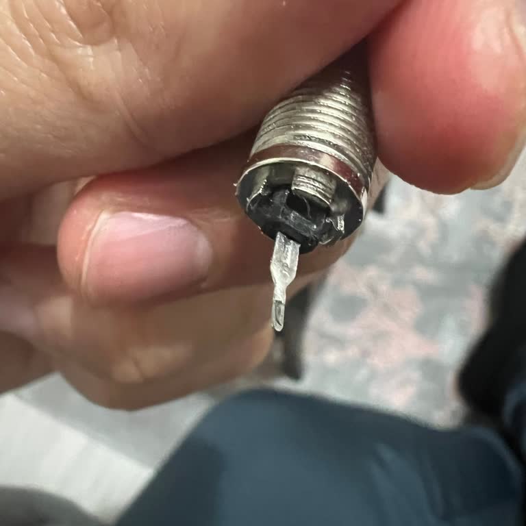 Vestel Televizyonun LNB Girişi Sorunu