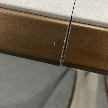 Bellona'dan Aldığımız Masa Çizik Çıktı Değişim İçin Bekliyoruz!