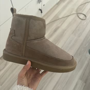 Süet Botta Temizlik Sonrası Renk Açılması Sorunu