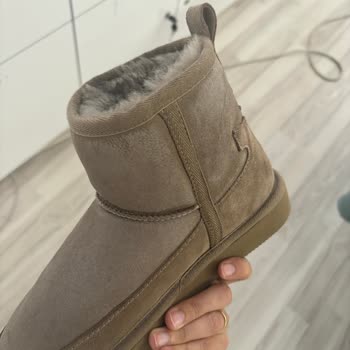 Süet Botta Temizlik Sonrası Renk Açılması Sorunu