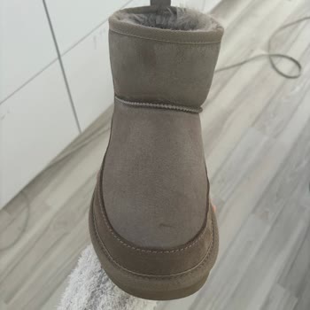 Süet Botta Temizlik Sonrası Renk Açılması Sorunu