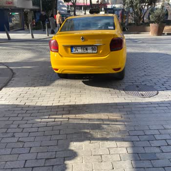 Taksi Yolculuğunda Yaşanan Gereksiz Gerginlik