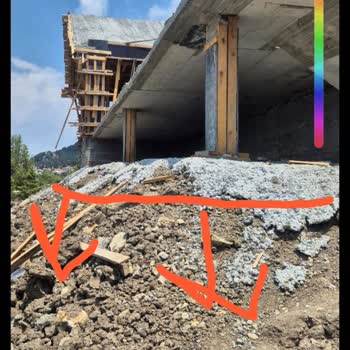 Yarım Kalan İnşaat Ve Kötü İşçilikle Mağduriyet