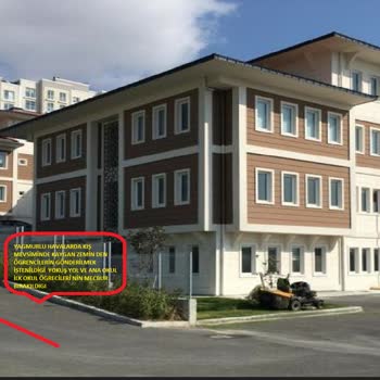 Milli Eğitim Bakanlığı Okul Giriş Düzenlemesi Ve Öğrenci Güvenliği Sorunu