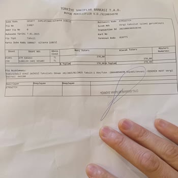 Kimlik Yenileme Ücreti Ödeme Sorunu: Banka Ve Nüfus Müdürlüğü Arasında Kayıp Para