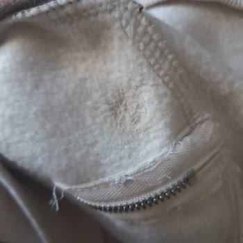 DeFacto Ürününde Yıkama Sonrası İncelme Sorunu