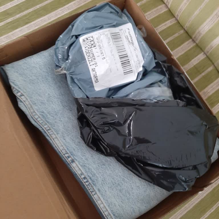 Yanlış Ürün Gönderimi Ve İletişimsizlik