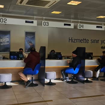 Üsküdar Şubesinde Yetersiz Vezne Hizmeti