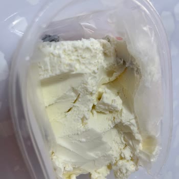 Migros'tan Aldığım Kaymakta Küf Şoku: 3 Günde Çöp Oldu