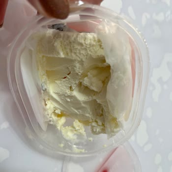 Migros'tan Aldığım Kaymakta Küf Şoku: 3 Günde Çöp Oldu