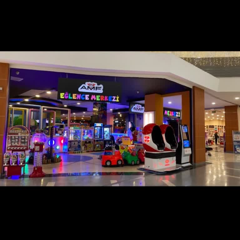 Çocuk Oyun Alanında Hayal Kırıklığı Ve Kötü Hizmet