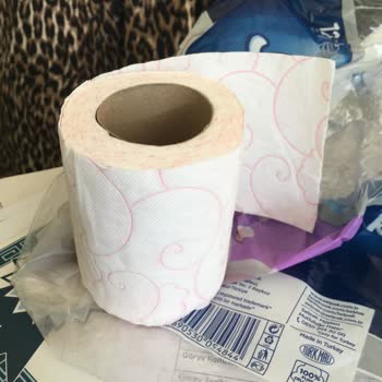 Selpak Extra: Проблемы с рулоном и качеством туалетной бумаги