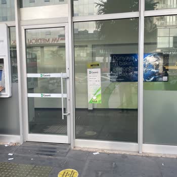 Garanti Bankası'nda Çek Bozdurma Çilesi