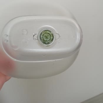 Brita Sürahimizde Yosunlaşma Problemi ve Temizlik Zorluğu