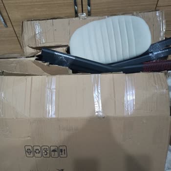Vivense'den Gelen Sandalyeler Hayal Kırıklığı Yarattı
