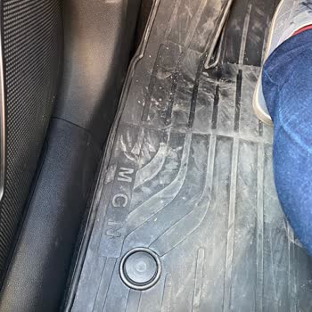 Renault Megane 4 Araç Teslimatında Eksik Orijinal Paspas Sorunu