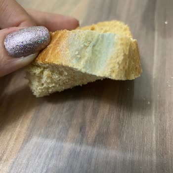 Taze Olmayan Ekmek Ve Sağlık Riski
