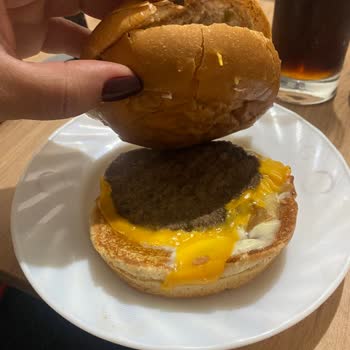Burger King'de Hamburgerin Ekmek Sorunu