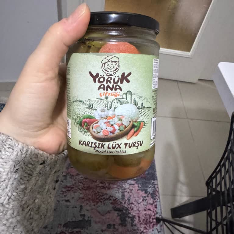 Bozuk Turşu Deneyimi: Şok Edici Koku Ve Tat