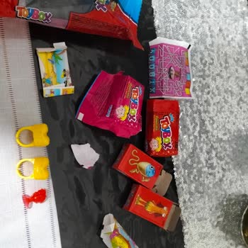 Aynı Oyuncaklarla Dolu Paketler: Tüketici Mağduriyeti