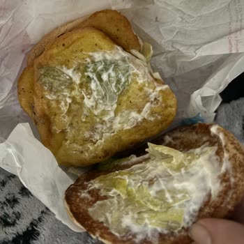 Soğuk Burgerler Ve Mayonez Alerjisi Krizi