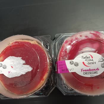 A101'den Aldığım Cheesecake İçinden Sinek Çıktı!