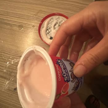 Danone Süprix Yoğurt Ambalaj Sorunu Ve Küf Şikayeti