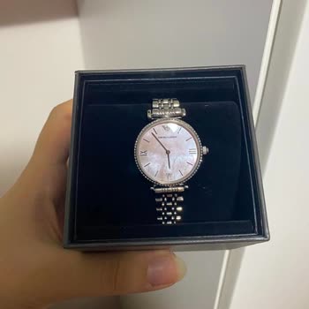 Armani Saatim Teknik Servis Kabusu: Çözüm Bekliyorum!