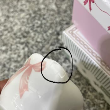 Kırık Fincanlar Ve İlgisiz Müşteri Hizmetleri