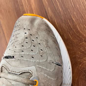 Asics Ayakkabıda Kalitesiz Malzeme Ve İlgisiz Müşteri Hizmetleri
