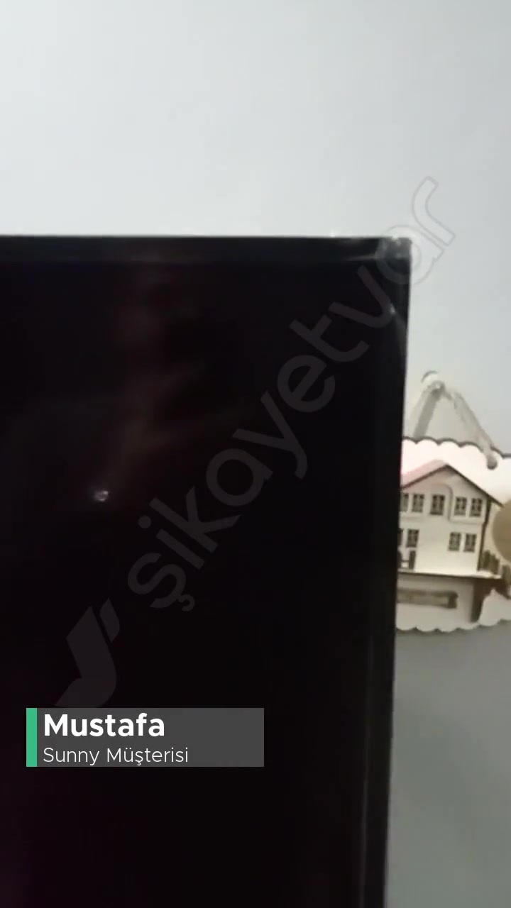 Sunny Kimse Yardımcı Olmuyor! videonun kapak resmi