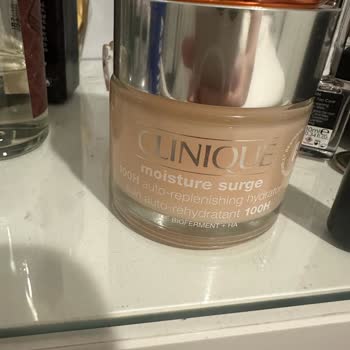 Clinique Moisture Surge Gave Me Acne and I Want My Money Back
