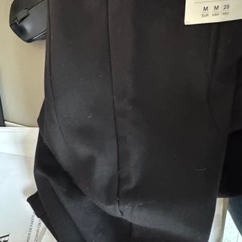 Zara Online'dan Gelen Kullanılmış Tayt Şoku