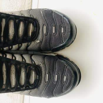 Nike Air Plus Shoes Fell Apart in 3 Months, Refund Denied