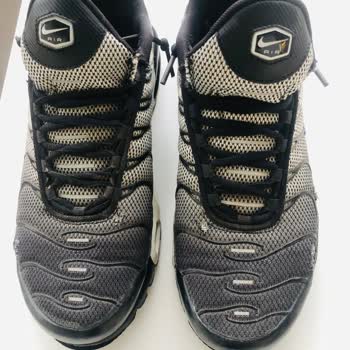 Nike Air Plus Shoes Fell Apart in 3 Months, Refund Denied