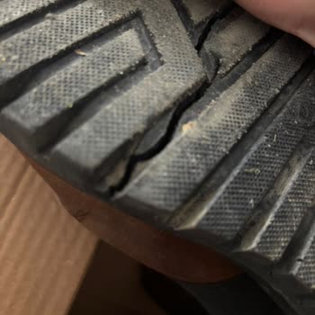 Yeşil Kundura İle Sürekli Sorun Yaşayan Müşteri