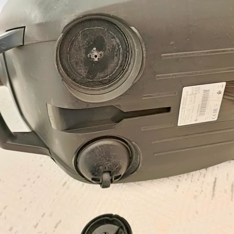 Bosch Süpürge Tasarımında Hayal Kırıklığı Ve Yüksek Servis Ücreti