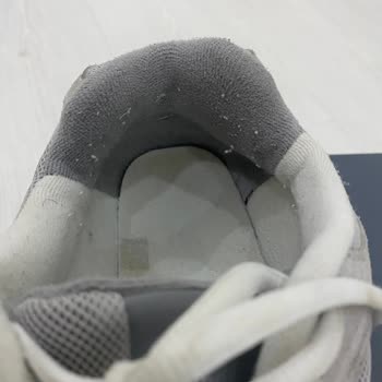 New Balance Ayakkabıda Beklenmedik Kalite Sorunları