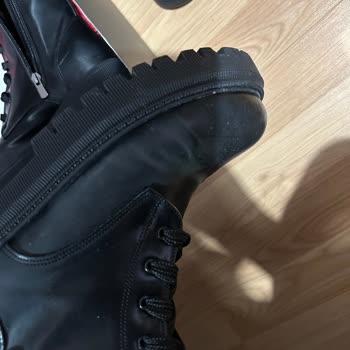 Su Geçirmez Sprey Ayakkabılarımı Mahvetti