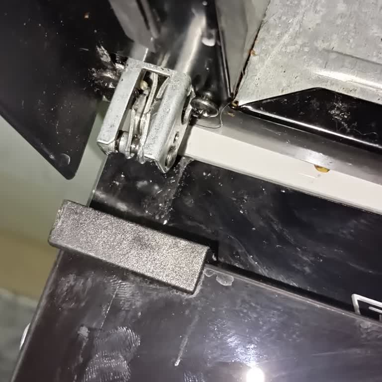 Kumtel Fırın Kapağı Menteşe Sorunu Ve Servis Mağduriyeti