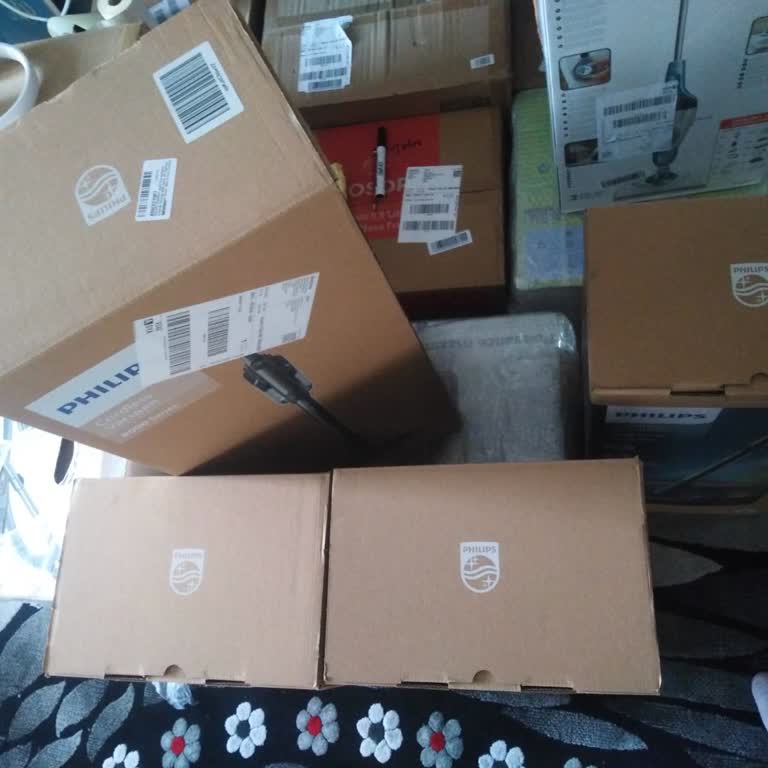 Amazon Sent Me Philips XC8053 Instead of XC8054 Despite Confirmation