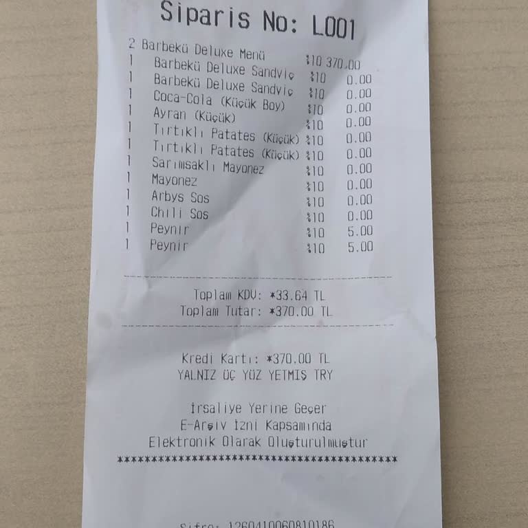 Kozzy Şubede Soğuk Burger Ve Kaba Davranış Şoku