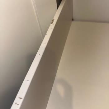 IKEA'dan Aldığım Dolap Kurulumda Hasar Gördü