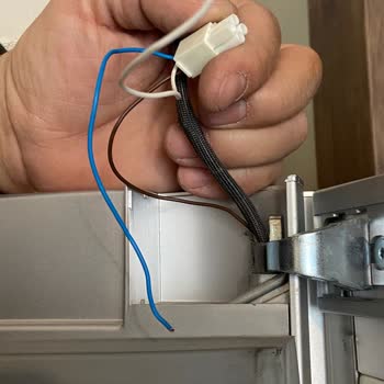 Siemens Buzdolabında E20 Hatası Ve Kapı Değişimi Sorunu