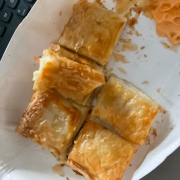 Levent Börek Ürününde Yoğun Koku Ve Kalitesiz Hamur Sorunu