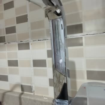 ECA Mutfak Musluğunda Beklenmedik Kararma Sorunu