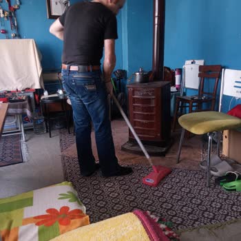 Yardım Kesintisi Sonrası Destek Arayışı